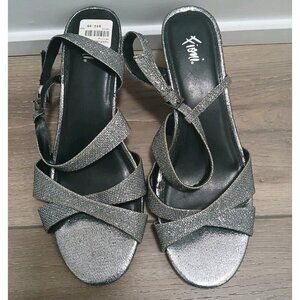Fioni Silver Strappy Heels Women’s Size 8Wide Metallic Glitter